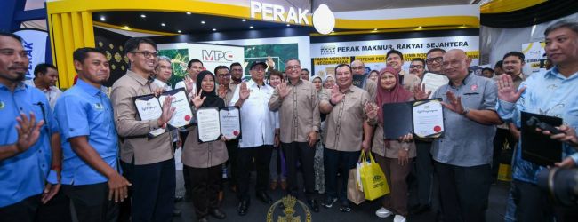 PENYAMPAIAN SIJIL PENGHARGAAN PROJEK RKB SEMPENA PMR 2025 PERAK LUMUT